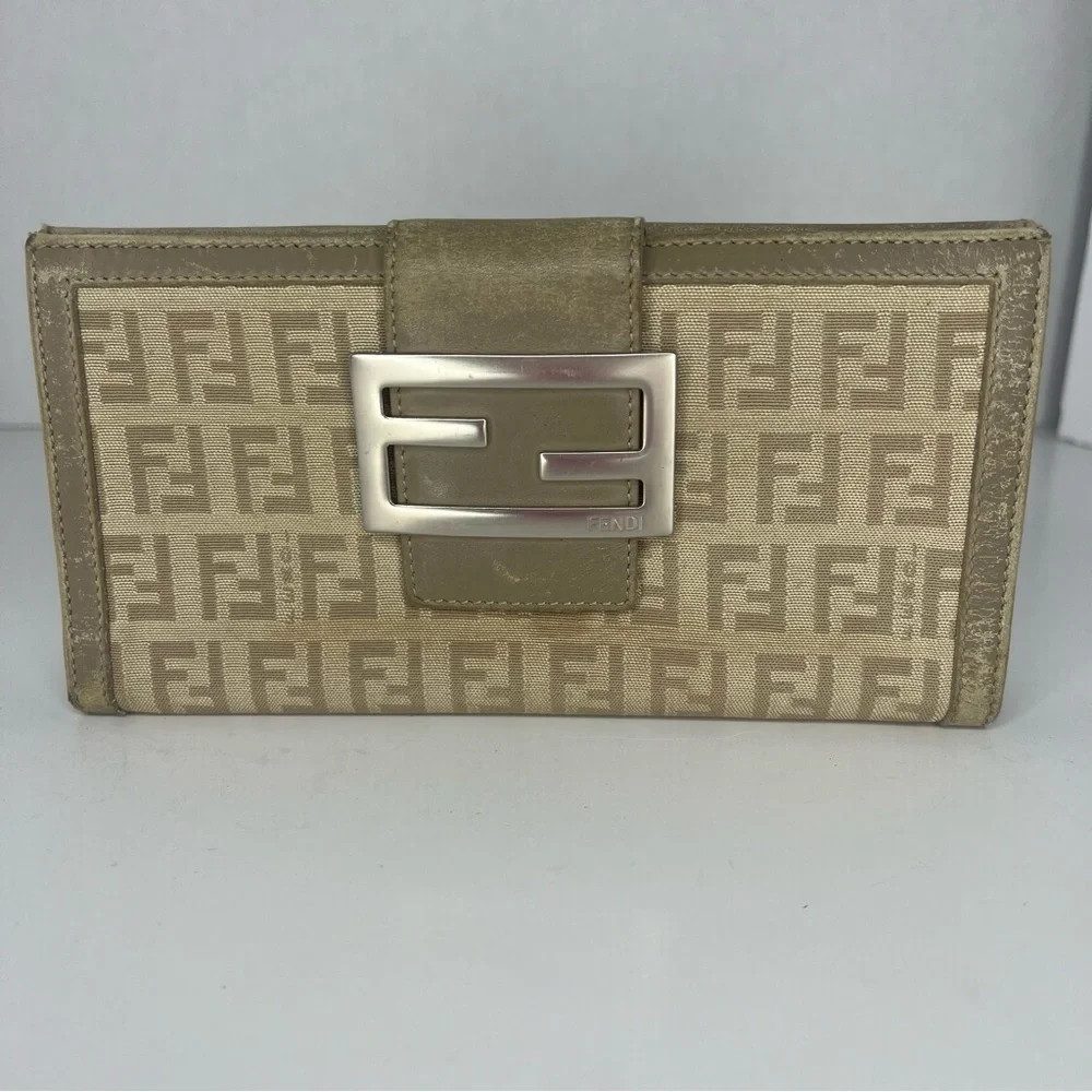 🤎Fendi‎ Beige Zucca Logo Canvas Long Wallet | PRELOVED!!🤎